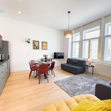 San Lazzaro 234 Tirabora Short Rent Apartment Trieste Bagian luar foto